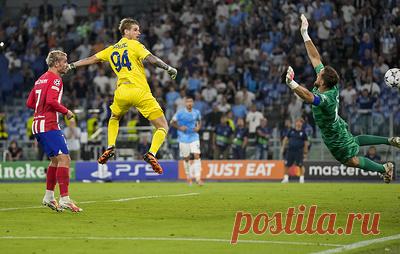 Вратарь "Лацио" Проведель забил гол в матче Лиги чемпионов с "Атлетико". Голкипер сравнял счет в компенсированное время