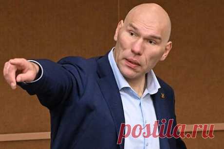 Валуев оценил переименование стадиона имени Исинбаевой. Депутат Госдумы, бывший чемпион мира по боксу Николай Валуев оценил то, что стадион имени двукратной олимпийской чемпионки в прыжках с шестом Елены Исинбаевой в Махачкале был переименован. Политик назвал событие нормальным, так как в России никогда не любили предательство. «Неважно, в каком виде», — заявил он.