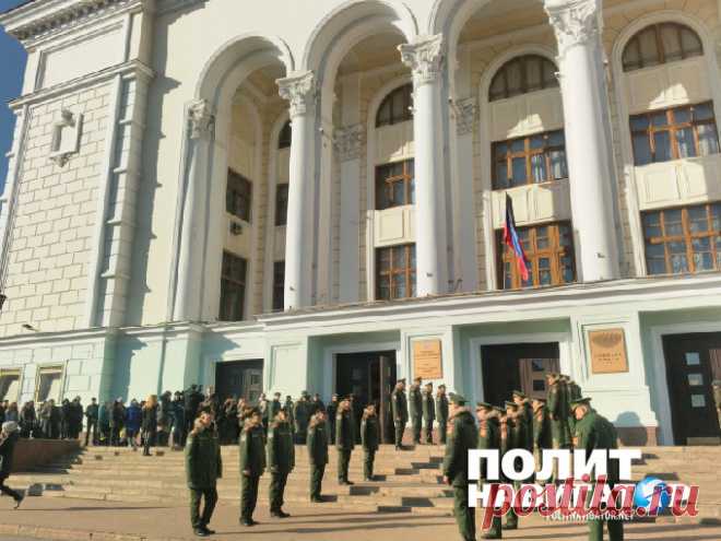 Последняя победа Моторолы: Похороны в Донецке взорвали мозг Киеву