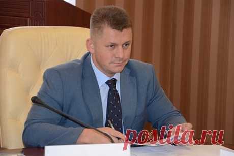 Более 300 детей отправили после обстрелов из Белгорода в два российских региона. Более 300 детей отправили после обстрелов из Белгорода в Липецкую и Тамбовскую области. Об этом заявил мэр Белгорода Валентин Демидов. «Сегодня 319 школьников отправляются из Белгорода в Липецкую и Тамбовскую области. Детей сопровождают педагоги, медицинские работники», — пояснил он.