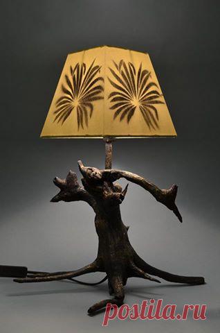 Светильник настольный 