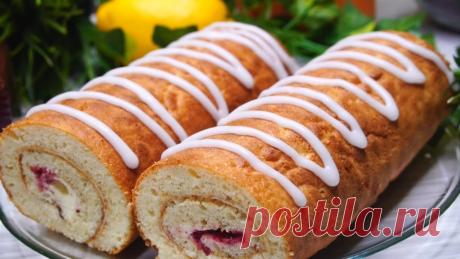 15 минут и рулет к чаю готов. Еще ни разу не подводил, получается всегда!