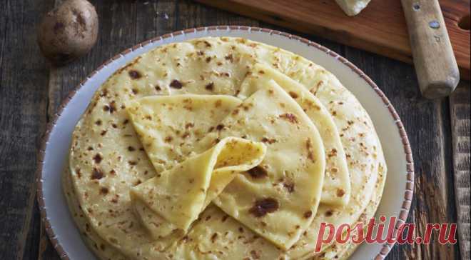 Хычины Эльбрусские (тонкие, балкарские, с картофельно-сырной начинкой).
