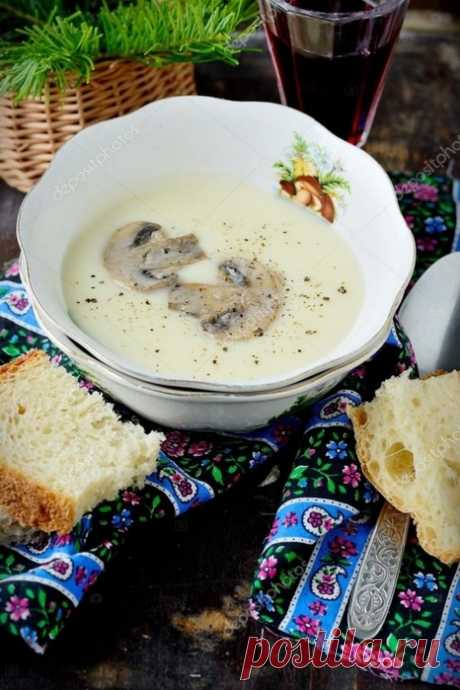 Сырный суп с шампиньонами.