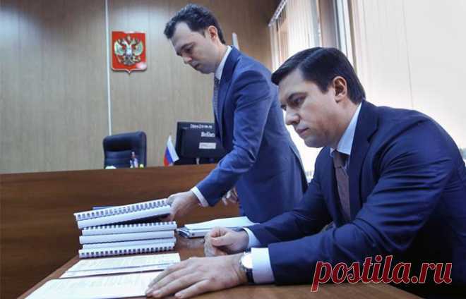 Подписка о неразглашении: образец Соглашение о неразглашении данных выступает гарантом в отношениях между двумя сторонами для сохранения в тайне информации от третьих лиц. Чаще всего к ней прибегают органы правопорядка во время предва...