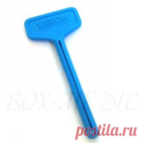 Простой и очень удобный аксессуар. Теперь крем или зубная паста будут полностью использованы.
Пищевой пластик
Ширина вставляемой тубы до 6 см (что более чем достаточно)
Удобно выдавливать и накручивать на ключ.