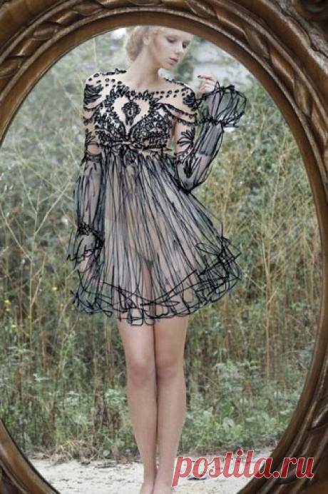 "Into The Mirror" (В зеркале)