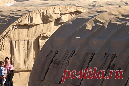 В США возникли проблемы с размещением эвакуированных афганцев. В США возникли проблемы с расселением по стране эвакуированных афганцев. Один из представителей Пентагона рассказал The Wall Street Journal, что из-за бюрократических формальностей, нехватки подходящего жилья и необходимости вакцинации процесс размещения значительно затянулся.