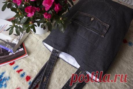 Upcycled Denim Tote Bag | AllFreeSewing.com