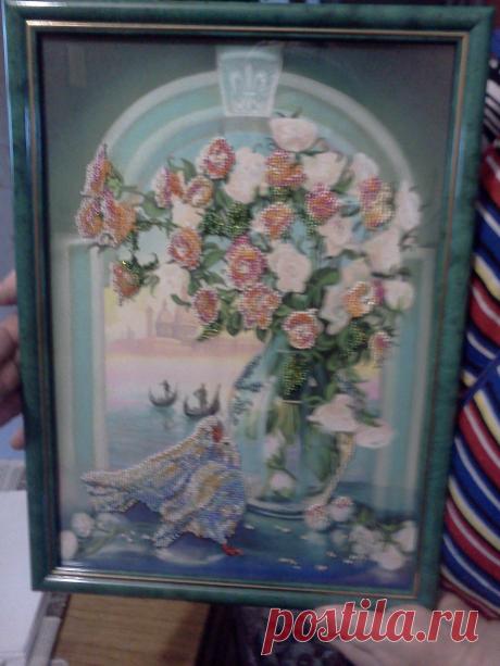 Картина вышитая чешским бисером-ручная работа, Шелкография. Вид из окна.