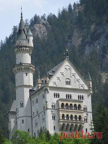 Neuschwanstein Castle*-*. | CASTLES