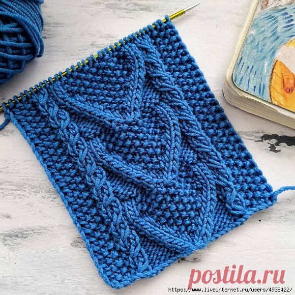 Красивый узор с сердечками спицами.