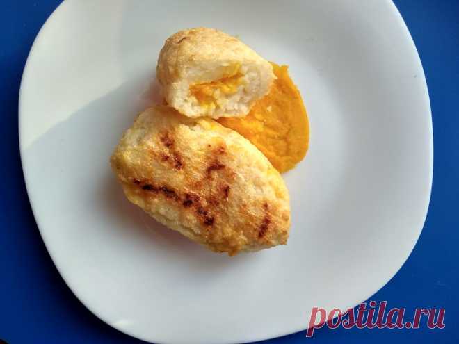 Сочные зразы без грамма мяса с начинкой из тыквы. Мои съедают, даже лучше, чем обычные мясные рулеты - Пир во время езды Такое блюдо как зразы часто встречается в меню не только в России, но и в Литве, Белоруссии, Украине и Польше. Котлета с начинкой может быть выполнена из мяса, овощей и даже круп. Все чаще я использую на своей кухне постные рецепт, именно поэтому решила поэкспериментировать и с данным вариантом. Иногда мы заменяем мясной ужин или […]