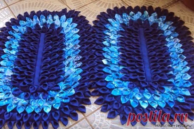 Коврик для ванной комнаты