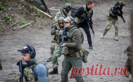 Польша заявила, что ЕС не заинтересован в заморозке конфликта на Украине. Польшу и другие страны ЕС не устраивает вариант заморозки конфликта на Украине, заявили в канцелярии Дуды. Ранее миссия из Африки сообщила, что подготовила мирный план и договорилась посетить Москву и Киев