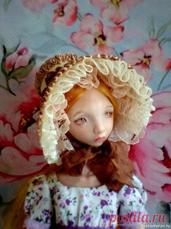 Шляпка - капор для куколки (автор - Елена Мельникова)