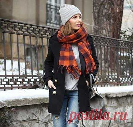 Какая должна быть высота у шапки бини? Разница в высоте трикотажной и вязаной шапочки. Как носят бини женщины? Из всего многообразия шапок наибольшей популярностью пользуются бини. Считается, что её название произошло от английского слова bean, что в переводе означает 