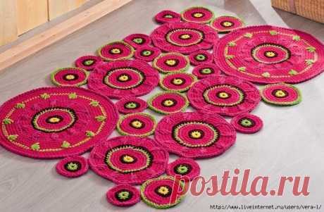 Коврик из круглых мотивов