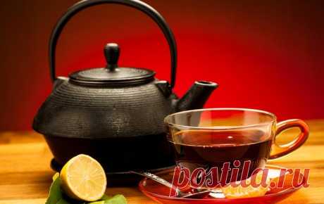 8 вредных для здоровья способов употребления чая Чашка вкусного, ароматного чая не только поднимает настроение и согревает в холодный день, этот напиток по-настоящему полезен. Настой чайного листа содержит витамины B1, B2, C, P, K и PP, флавоноиды, ...