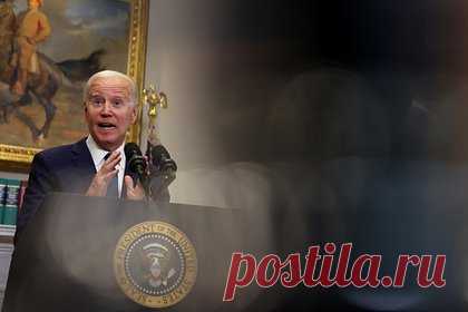 Экс-сотрудник конгресса назвал США инструментом Киева. Администрация президента Джо Байдена привела США к превращению в инструмент Украины. Об этом заявил бывший сотрудник конгресса, геополитический аналитик Брэндон Вейхерт. По его мнению, Вашингтон напрямую ввязался в конфликт на Украине и теперь не способен положить ему конец, балансируя на грани мировой ядерной войны.