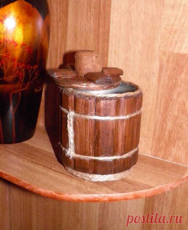 Декоративная шкатулка (туесок) с функциональным применением для хранения.
Оригинальный подарок к любому событию!
Выполняется  под заказ.
Стоимость изготовления 1 т.р.
