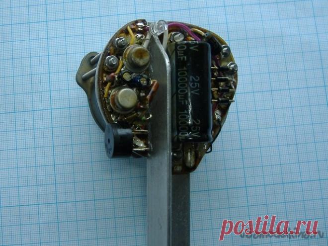 Электронная «Певчая птичка», схема питается и поет от энергии ветра. Как дополнение к миниветряку, который раньше сделал, плюс небольшое освещение Весна 2020 приперлась со своим похолоданием, в мае было -2, а за ним лето, июнь с мокрым снегом и +2 ночью. Глобальное потепление? Не думаю! Разбухают и прорастают семена, цветы, коты орут, птички поют. Поют птицы каждые свою песню, в одних она сложная, а в других с простой тональностью, похожая