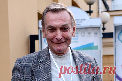 Обвиняемый в домогательствах звезда фильма «В бой идут одни "старики"» уволился. Украинский актер, звезда фильма «В бой идут одни "старики"» Владимир Талашко уволился из Киевского национального университета театра, кино и телевидения имени Карпенко-Карого после обвинений в домогательствах. Об этом сообщила актриса Виктория Муштей а своей странице в Facebook.