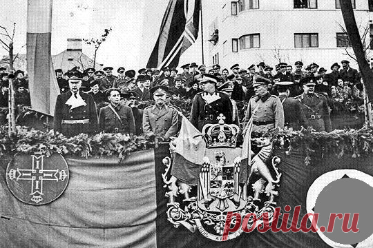 Как румыны в 1941 году напали на СССР 


22 июня 1941 года, вместе с Германией, фашистская Румыния напала на СССР. Основной целью внешней политики Румынии являлось возвращение территорий, переданных в 1940 г. Советскому Союзу, Венгрии и Б…