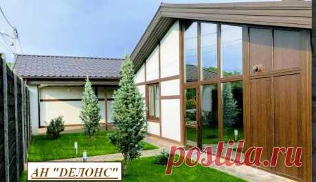 Продам новый коттедж г. Харьков, р-н Большая Даниловка.
Коттедж находится в закрытом коттеджном посёлке.
Есть варианты коттеджей:  S - 120 м2, 136 м2, 152 м2 без отделки.
Газ, свет, вода, канализация - заведены. Участок – 10 сот..
Возможен вариант отделки от застройщика или от компании  
« DELONS GROUP » по эксклюзивному пакету.
Охраняемая территория. Возле Реки и Леса. 
Детали по тел. +38095000 – 7143, +38098203 – 8045.