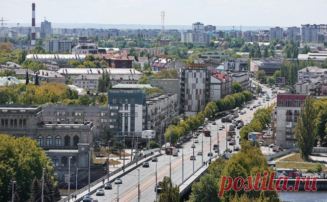 В Эстонии предложили переименовать Калининград в Кенигсберг. Калининграду следует вернуть 700-летнее название Кенигсберг, а Кингисеппу — данное Петром I имя Ямбург, предложили эстонские депутаты. Кремль называл идею переименования Калининграда «даже уже не русофобией», а безумием