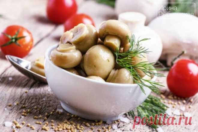 Шампиньоны маринованные в домашних условиях — лучшие рецепты быстрого приготовления 
Вы знаете, где никогда не заканчивается грибной сезон? Правильно — в супермаркете! Там круглый год продают свежие шампиньоны. Не белые, согласна, но целиком приличные грибы, которые в умелых руках пр…