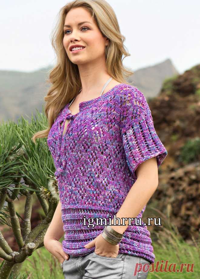 Лилово-розовый меланжевый пуловер со связанной поперек планкой. Вязание спицами
