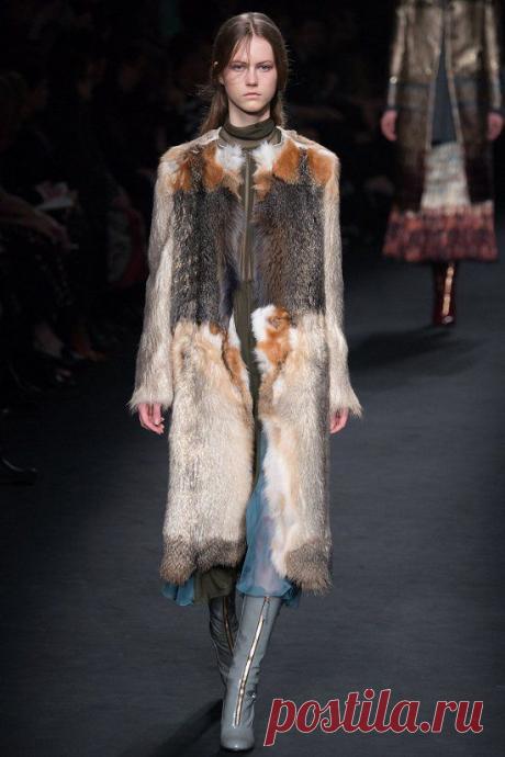 Valentino осень-зима 2015-2016