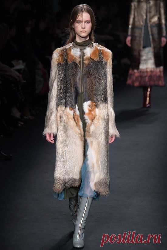 Valentino осень-зима 2015-2016