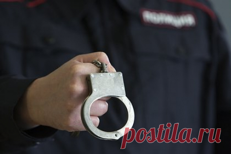 Россиянина арестовали за поджог пьющей жены. В Красноярском крае 34-летний местный житель поджег жену из-за злоупотребления алкоголем, она в реанимации с ожогами 70 процентов поверхности тела. В ночь на 15 октября из Нижнеингашской районной больницы поступило сообщение о госпитализации 32-летней женщины в тяжелом состоянии.