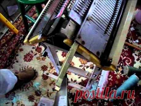 changing the sponge bar on a knitting machine - YouTube