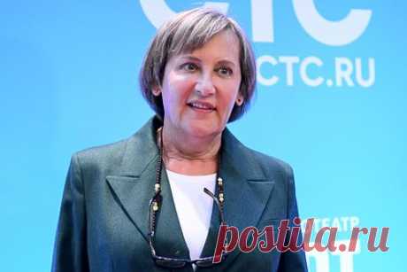 67-летняя звезда «Папиных дочек» раскрыла секреты красоты фразой «больно все». Звезда сериала «Папины дочки» Татьяна Орлова раскрыла секреты красоты фразой «больно все». 67-летняя знаменитость призналась, что посещает косметолога и делает различные омолаживающие процедуры. При этом она подчеркнула, что ни одну из манипуляций не может назвать любимой из-за неприятных ощущений.