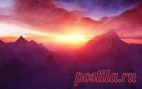 Зари рассвет
Владимир Петрович Григин
Я очень рад, что ты теперь со мною,
В твоих глазах увидел я печаль.
Ты загорелась вдруг небесною звездою,
Твой взгляд манит в восторженную даль!
Зари рассвет над дальним перелеском,
Развесил ситец синевы - небес.
Ты там стоишь с красивой самой песней, 
Где рукоплещет чудный в звонах лес!!!
19. 05. 2011 г. 
© Copyright: Владимир Петрович Григин, 2014
Свидетельство о публикации №114090805133