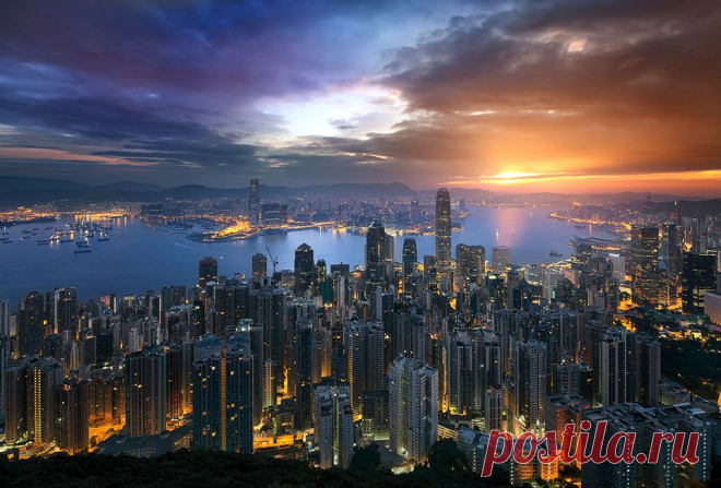 500px / A Golden Hong Kong Morning by Jimmy Mcintyre