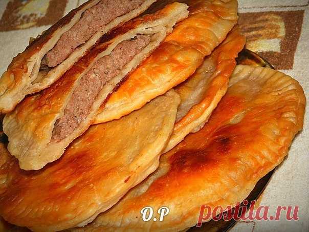 Лепёшки на пивном тесте с мясом — сочно и очень вкусно