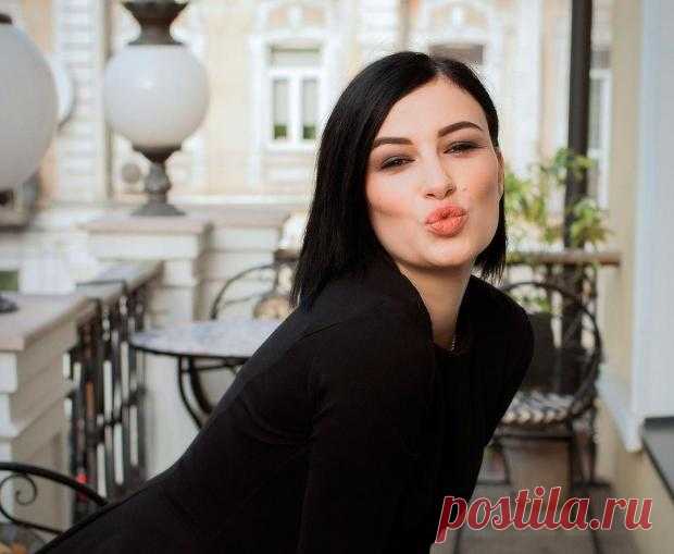 Анастасия Приходько с дочерью и сыном: семейные фото певицы восхитили поклонников