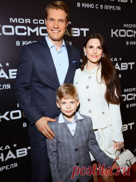 Кирилл Зайцев с семьёй