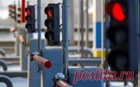 Платный въезд в города: готовьте ваши денежки Платный въезд в города — идеальный инструмент для отъема денег у населения: из наших карманов будут вытягивать до 150 миллиардов рублей в год!
Идея брать мзду за въезд в центр города не нова — во всяк...