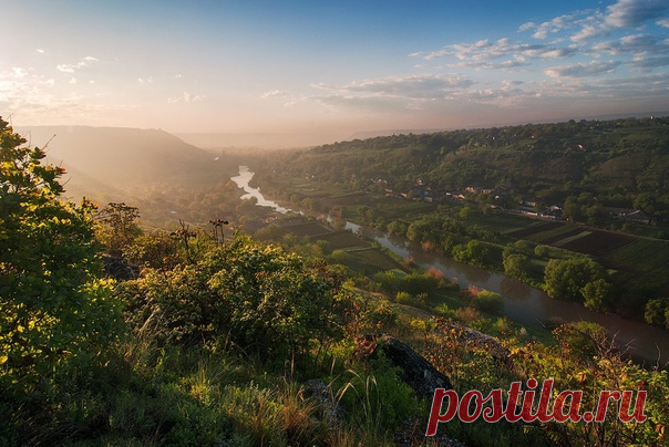 Утро на реке Реут, Молдавия. Автор фото – Александр Дишливенко: nat-geo.ru/community/user/116757