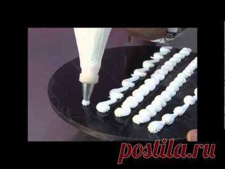 DACORACION DE TORTAS EN CREMA CHANTILLY con el Chef Juan Carlos Manga y Boquilla - YouTube