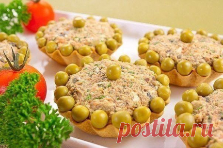 Тарталетки с салатом из куриной печени