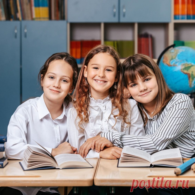 💌 Выпускные альбомы, где каждая фотография олицетворяет вашего ребенка
🤩 Персональный подход 📸 Профессиональный фотограф 💖 Доступные цены
🌍 Работаем по Санкт-Петербургу и Ленинградской обл. 📞 +7(921)580-40-01