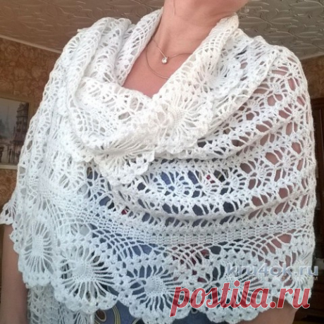 Ажурный палантин с каймой. Работа Елены Шевчук