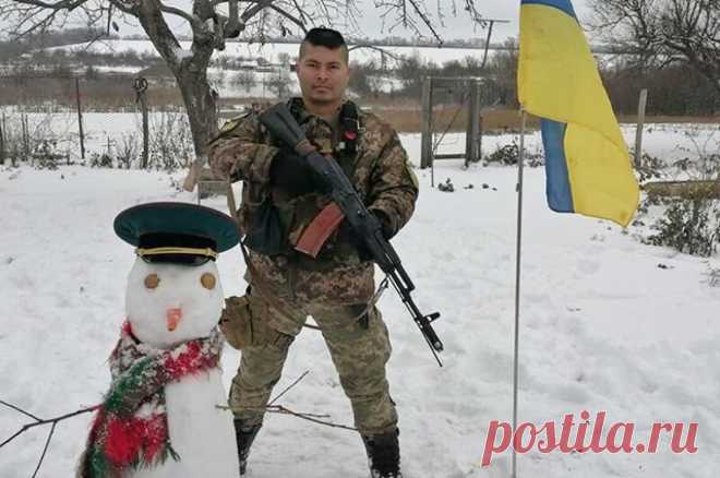 «Муж умер до первой зарплаты». ВСУ ищет наемников в Колумбии среди бедняков. Долги, кредиты и нищета толкают ветеранов колумбийских вооруженных сил на Украину. Там им обещают 3000 долларов в месяц, но деньги достаются немногим.