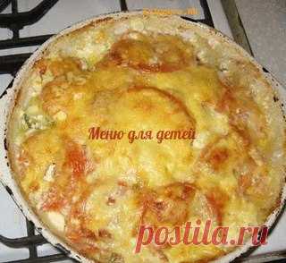 Тушеное мясо под сыром 

Продукты:

- Соль
- Майонез
- Сыр
- Картофель
- Лук репчатый
- Лук зеленый
- Помидоры
- Чеснок
- Свинина

Рецепт:

На 200гр мяса - 1 луковица, 4 зубчика чеснока, 4 средних картофелины, 2 помидора, зеленый лук, майонез (по вкусу), около 200гр сыра (по вкусу)

Главное - это класть все слоями, не перемешивая. Режем мясо (свинина без костей), кладем в сковородку и солим

Дальше чистим и режем репчатый лук и посыпаем им мясо.
Режем чеснок и кладем туда ...